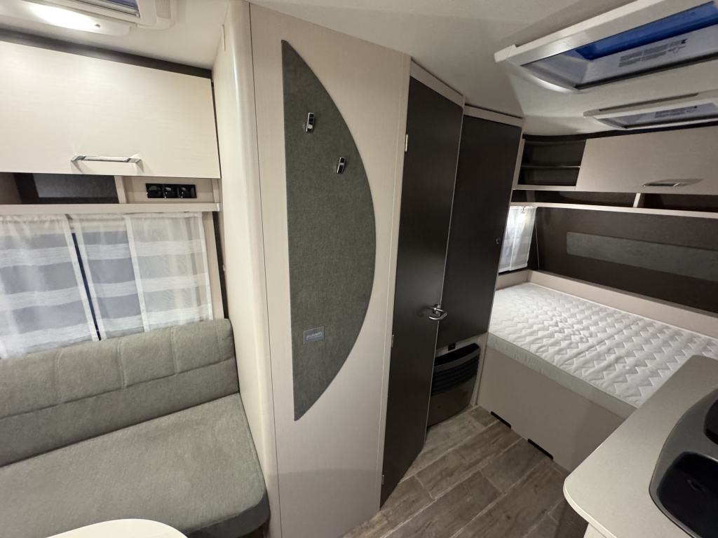 Dethleffs Caravans C'Go 415 QL foto: 8