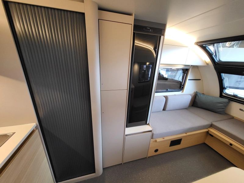 Adria Action 391 LH volledig polyester  foto: 9