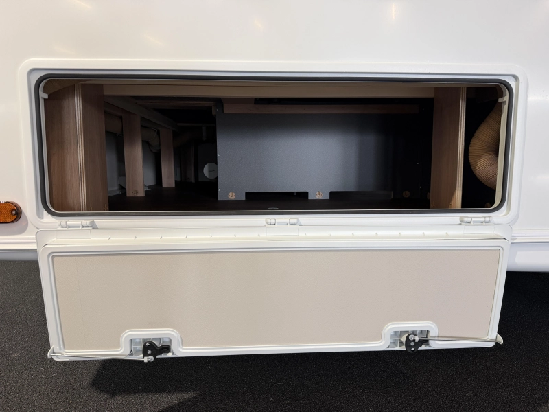 Knaus Sport 450 FU rondzit / fransbed  foto: 8