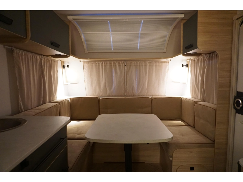 Caravelair Exclusive Line 475 Combi 6E verwarming 