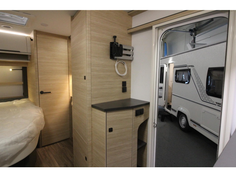 Fendt Apero Activ 390 FH Frans bed & eindkeuken!  foto: 15