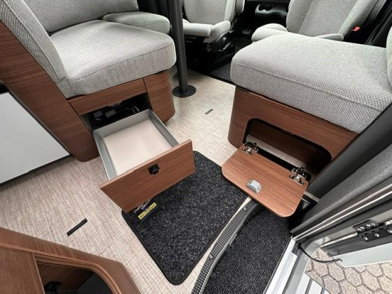 Hymer B-MC T 680 LITHIUM-SOLAR-OMVORMER  foto: 15