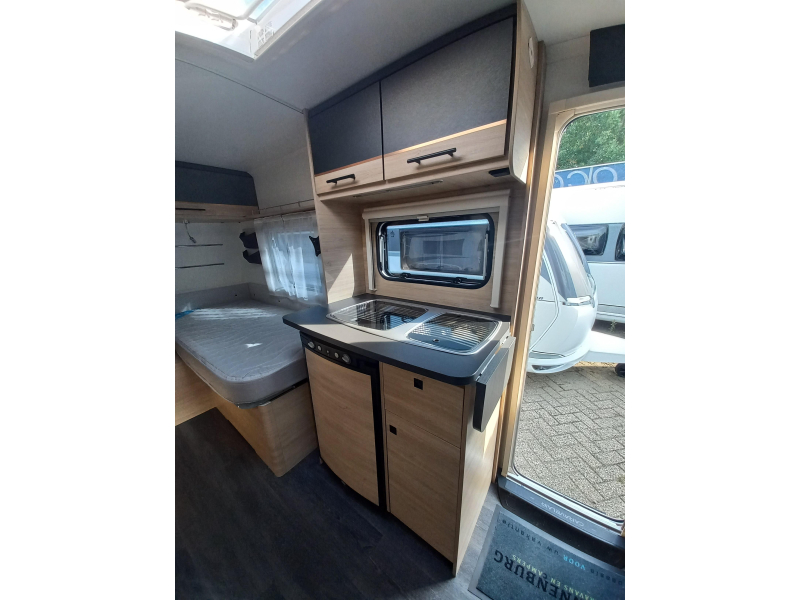 Caravelair Antares Titanium 450 cassette-airco-mover-etc  foto: 9