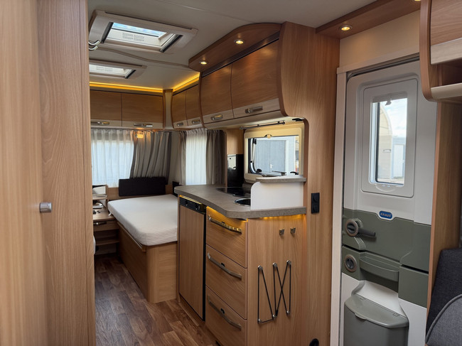 Knaus SUDWIND 460 EU Silverselection foto: 13
