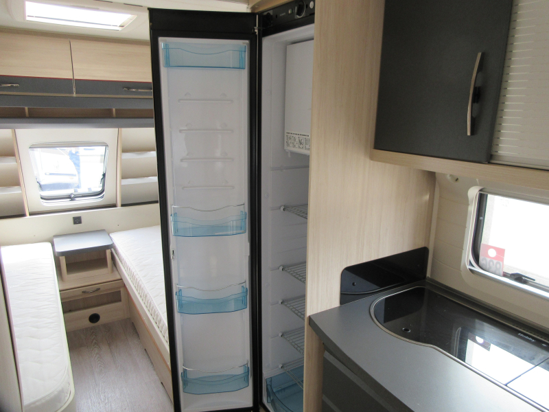 Hobby De Luxe 495 UL MET VASTE LUIFEL EN MOVER  foto: 11