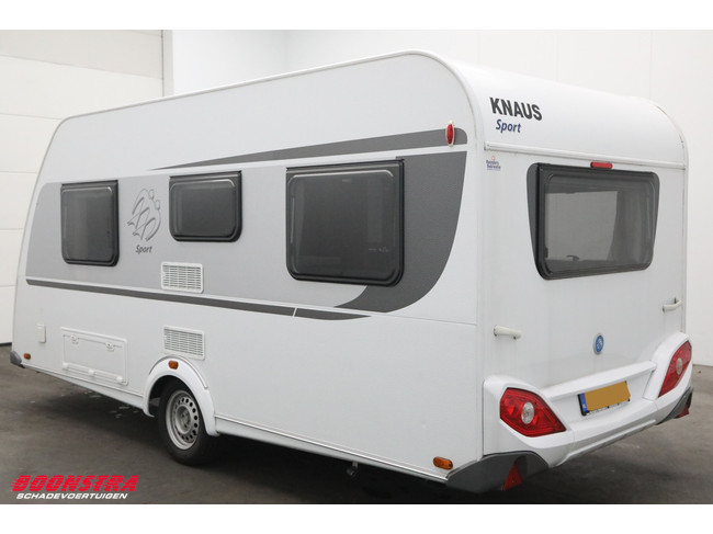 Knaus Sport 450 FU Middenkeuken Rondzit foto: 3