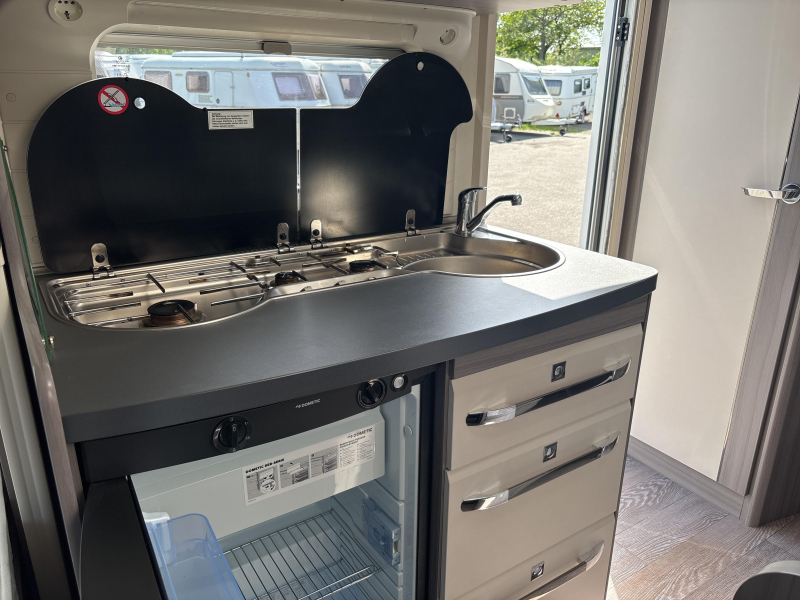 Hobby On Tour 390 SF Mover/Dorema luifel  foto: 10