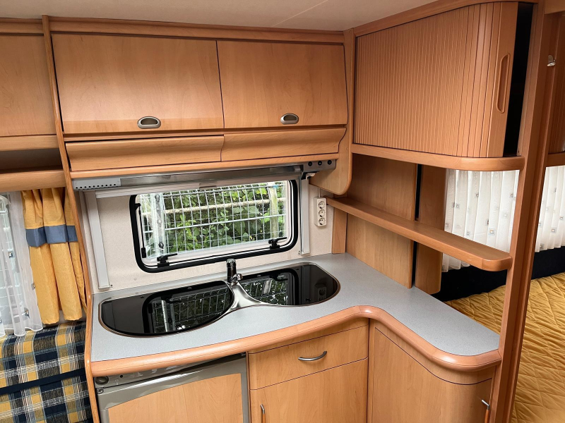 Hobby De luxe Easy 460 UFE FRANS BED TENT FIETSDRG  foto: 3