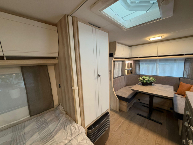 Hobby De Luxe 460 UFE 