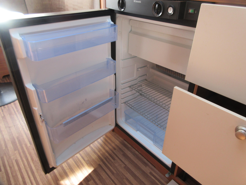 Adria Adora 492 UL MET MOVER & DAKVENTILATOR  foto: 7