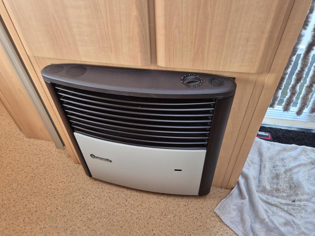 HOME-CAR 406H - Racer 39 + grote luifel 2e eig. Erg netjes foto: 19