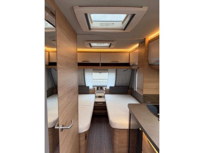 Knaus Sudwind 60 Years 460 EU Incl. Mover en Luifel  foto: 15
