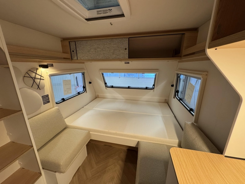 LMC E:dero 470K Openslaand voorraam  foto: 5