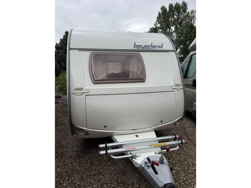 Beyerland quartz 440 LB mover, voortent, luifel 