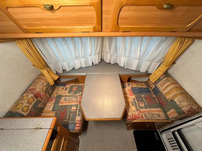 Eriba Touring Triton 410 BS foto: 6