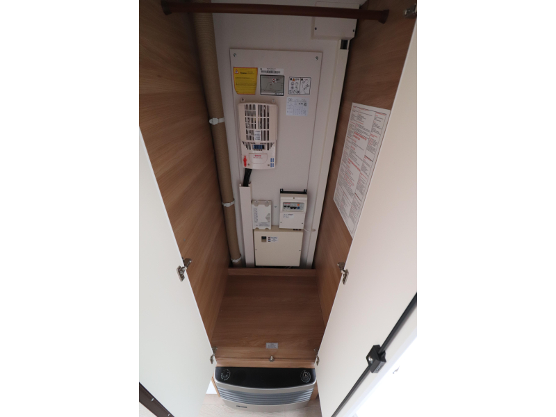 Hobby De Luxe 540 UL BJ 2024 Luifel/ Mover  foto: 13