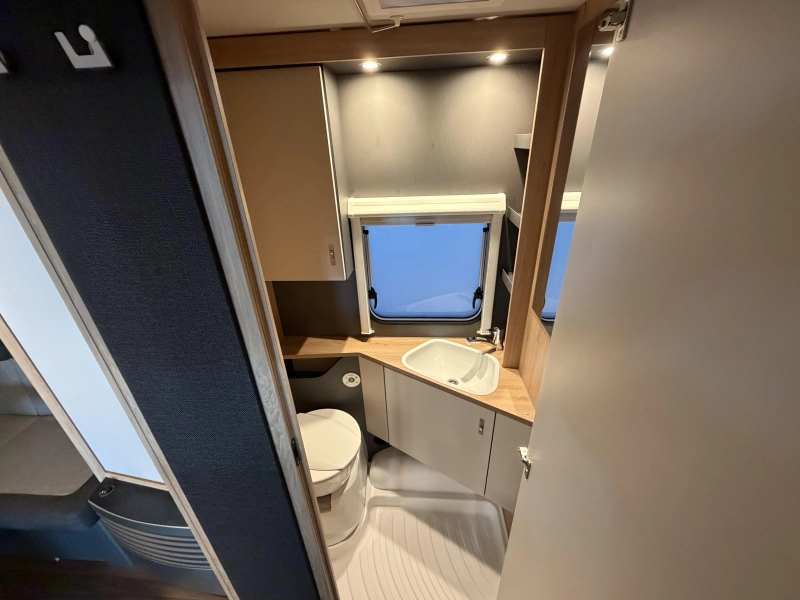 Knaus Sport 500 EU enkele bedden  foto: 10