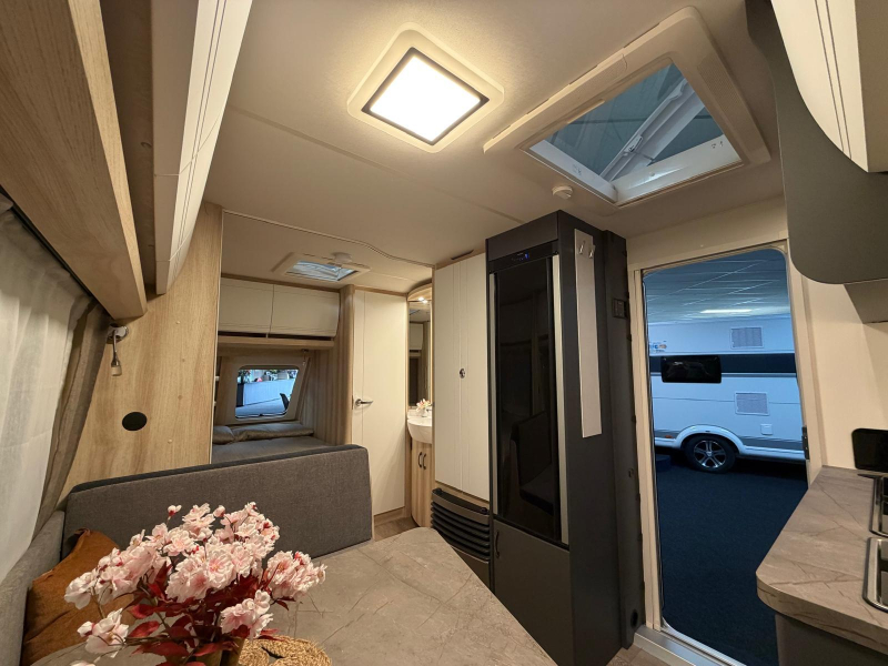 Hobby De Luxe 400 SFE  foto: 4