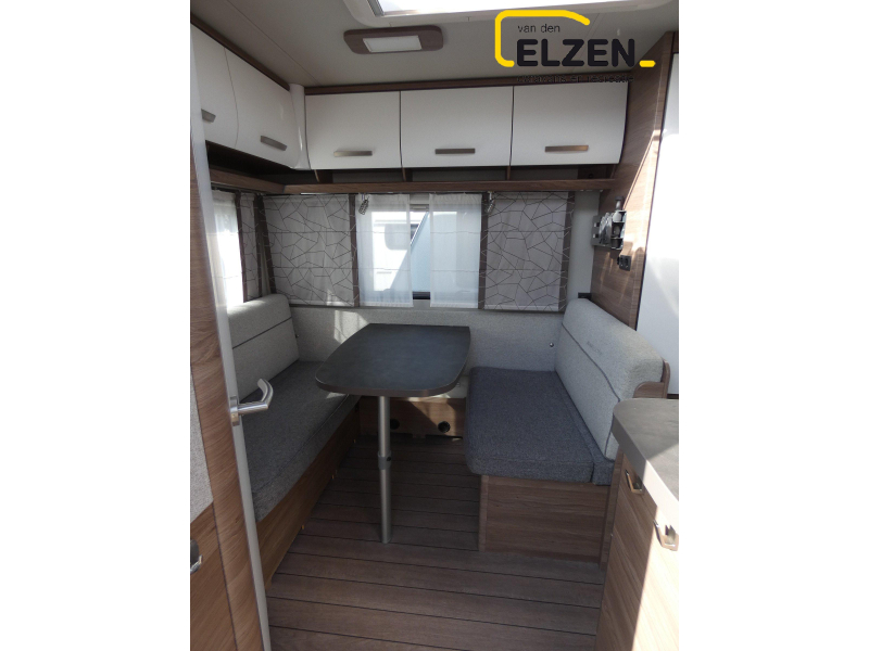 Knaus Sport Silver Selection 400 QD Mover, voortent, fietsdr.  foto: 5