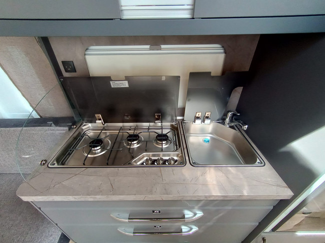 Hobby De Luxe 460 UFe foto: 12