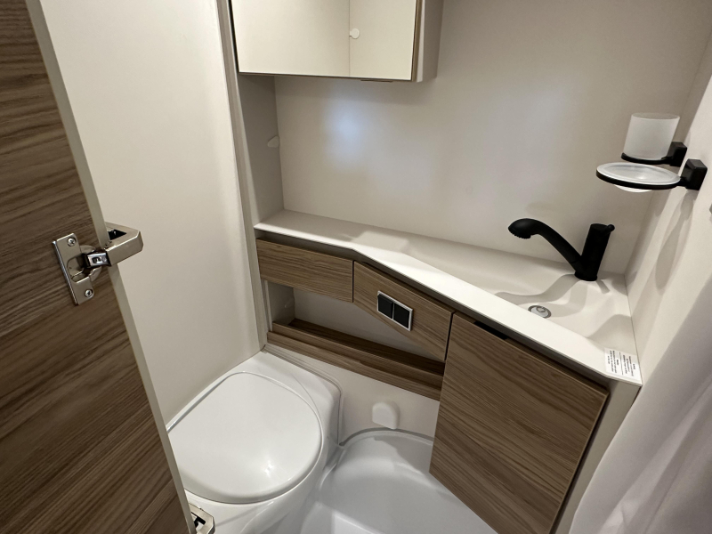 Dethleffs Nomad 460 EL vloerverwarming / ATC  foto: 16