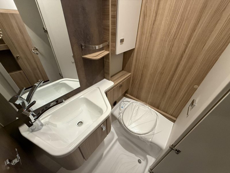 Tabbert Vivaldi 550 E 2,3 / vloerverwarming  foto: 13