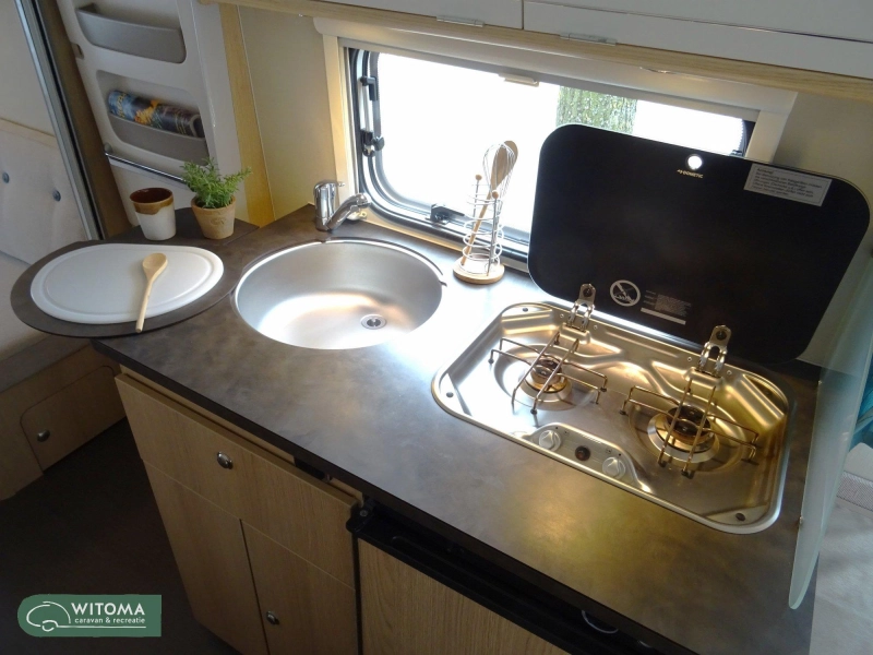 Eriba Touring - 60 Edition 530 SALE Mover+ Verona luifel  foto: 12