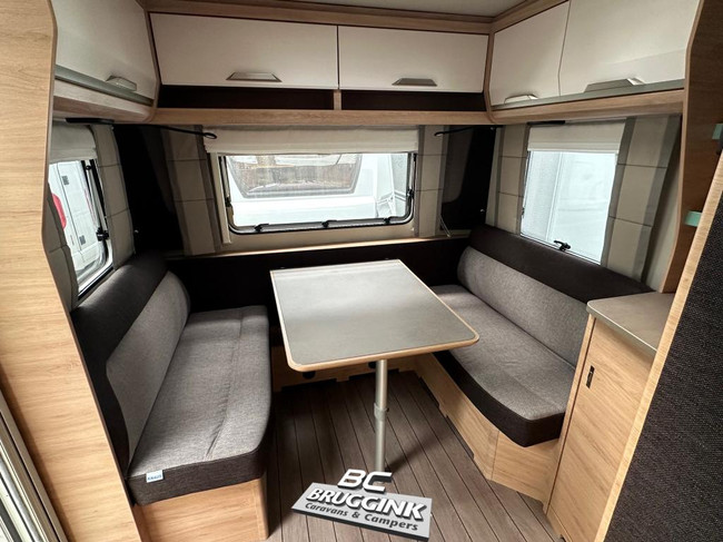 Knaus Sudwind 60 Years 460 EU ENKEL BED VLOERVERWARMING foto: 2