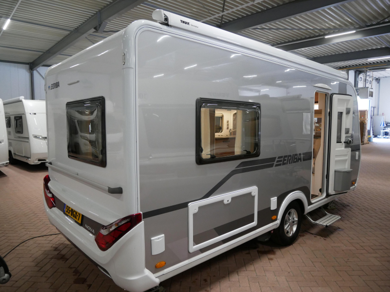 Eriba Nova 445 INCL. MOVER en LUIFEL 