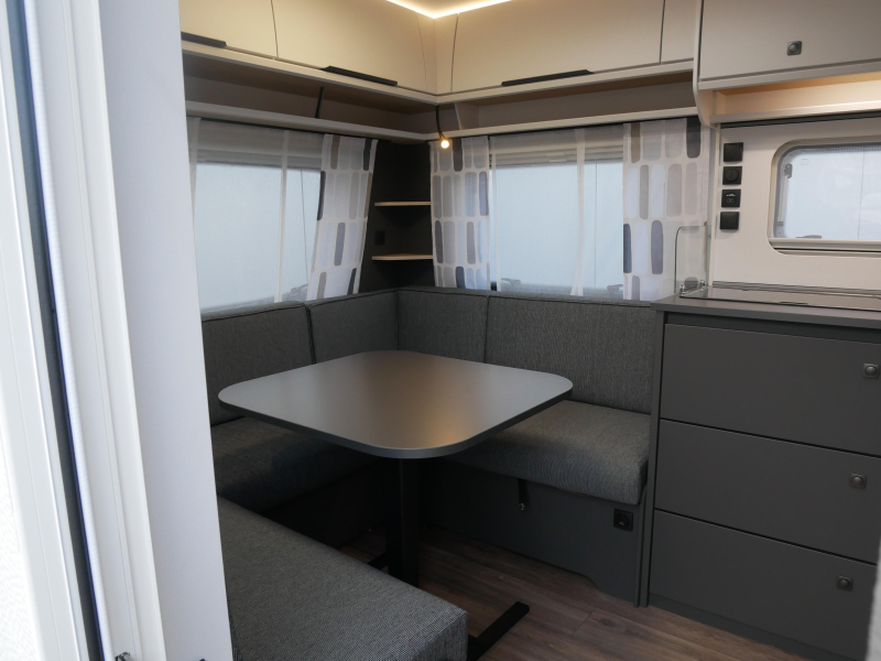 Fendt Apero 465 SFB Model 2026 