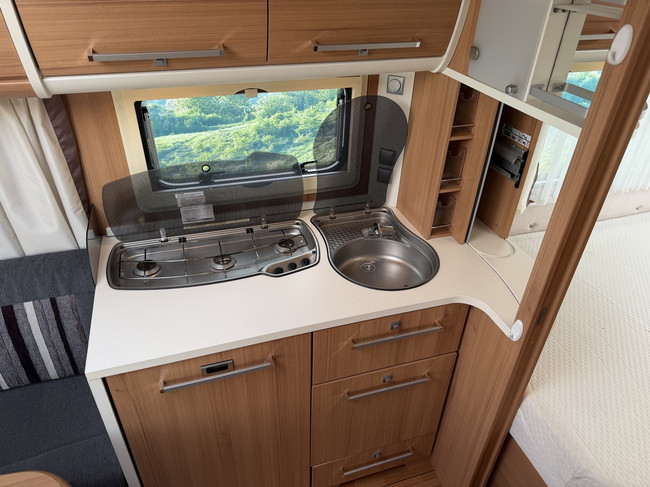 Knaus SUDWIND 450 FU foto: 12