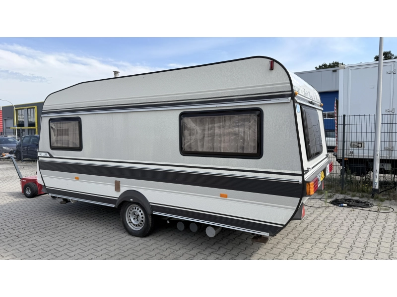 Hobby De Luxe 495 treinzit rondzit toilet  foto: 10