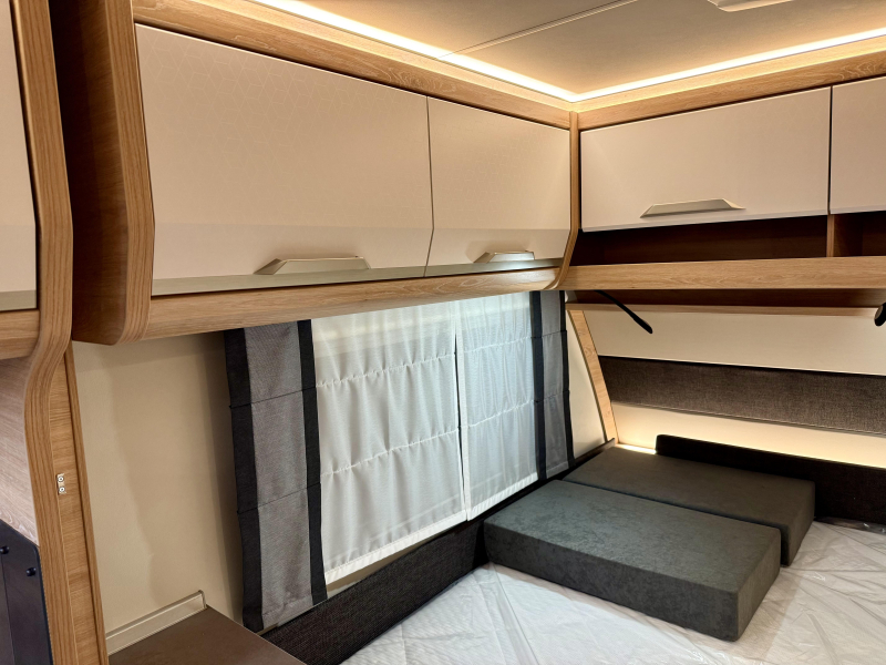 Knaus Sudwind Black Selection 450 FU model 2027  foto: 7
