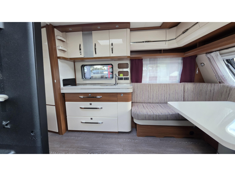 Hobby Excellent 560 WLU leveller systeem vloerver 