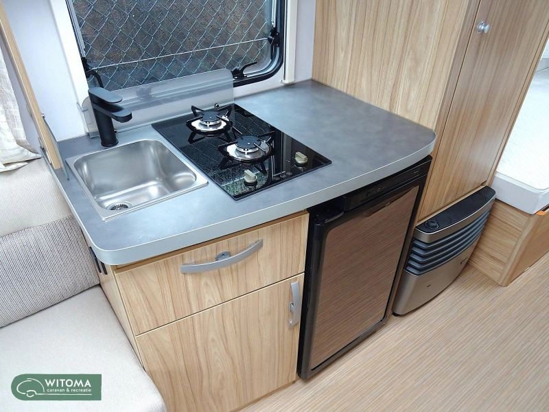 Eriba Nova Light 470 mover vloerverwarming ETC  foto: 6