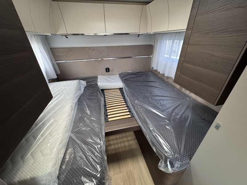 Adria Alpina 583 UL  foto: 6