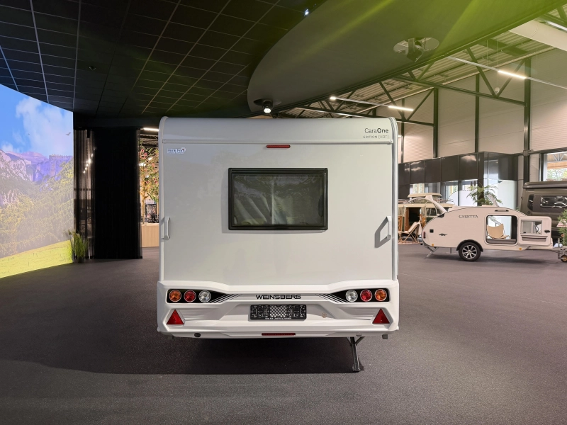 Weinsberg CaraOne Edition HOT 450 FU fransbed / rondzit  foto: 3