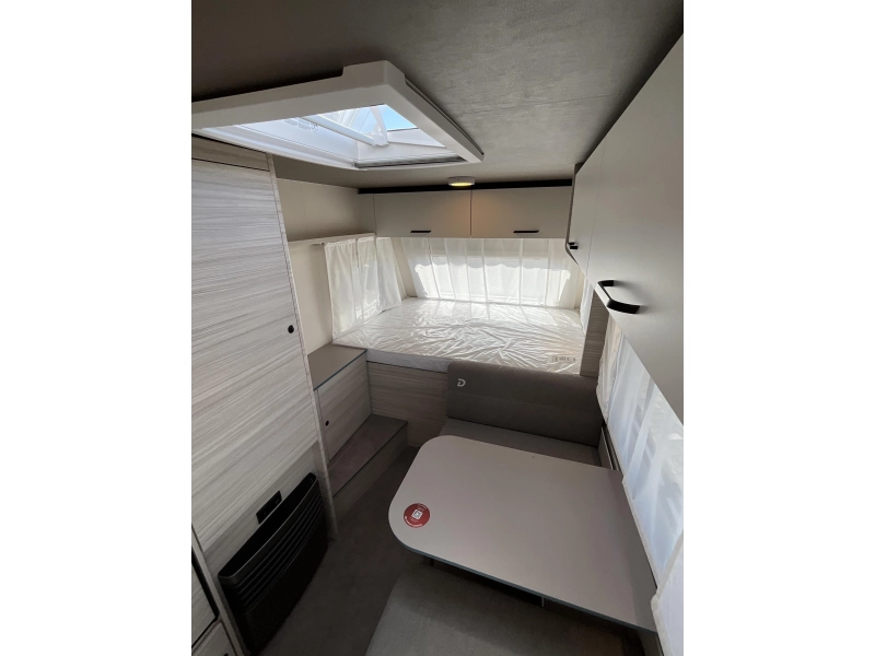 Dethleffs C'Joy Active 420 QSH COMPACT-XL KOELKAST  foto: 4