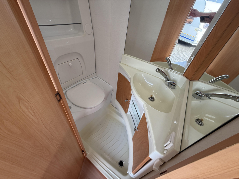 Home-Car Racer Fantasy 43 Truma mover, Voortent,  foto: 9