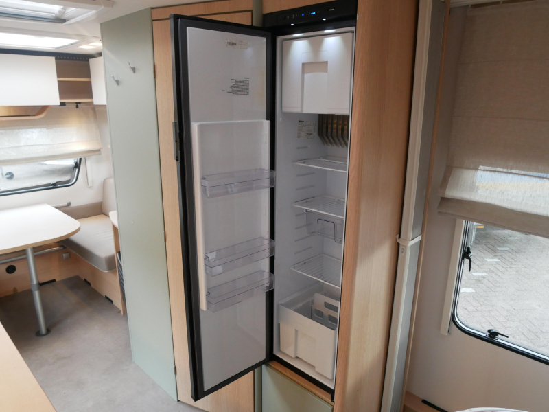 LMC Style 450 D Mover, voortent  foto: 11