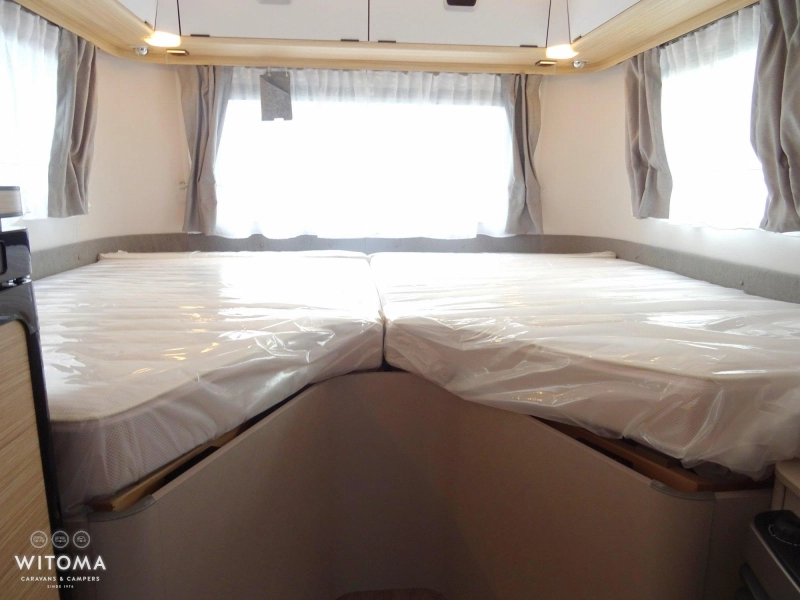 Eriba Touring 542 € 3.150,- voordeel  foto: 8