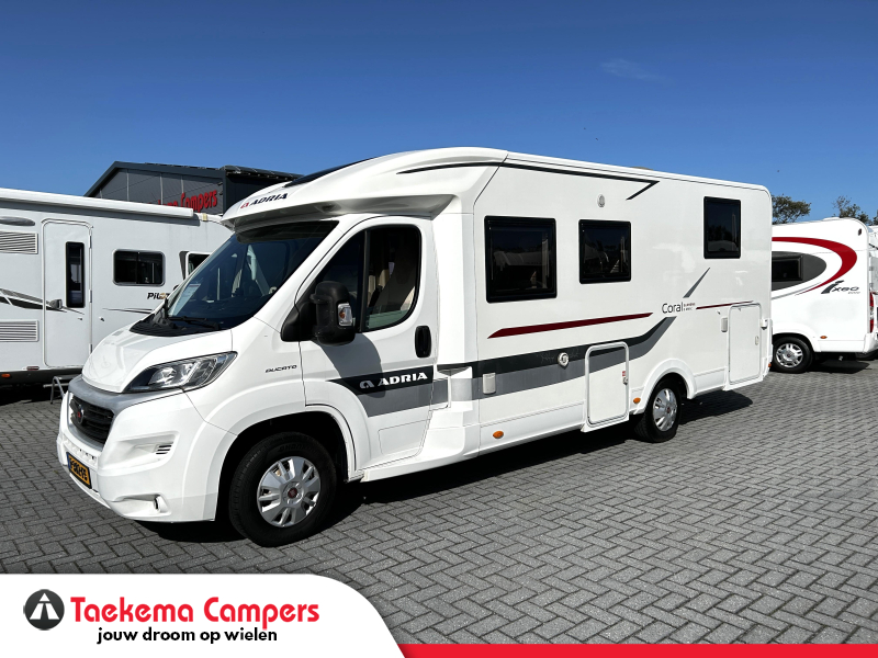 Adria Coral S 690 SC Queensbed/Euro5/2015/7.3m 