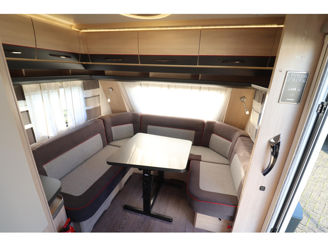 Hobby De Luxe Edition 460 LU Unico/ Mover/ Compleet foto: 7