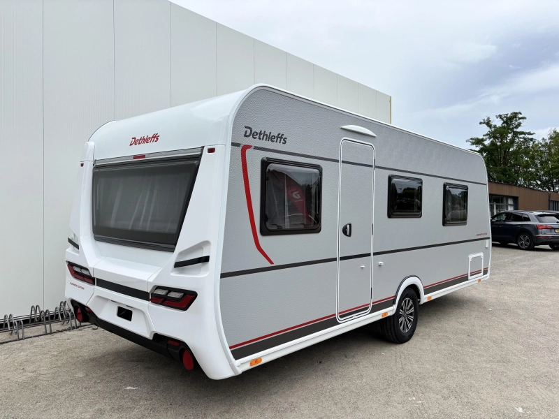 Dethleffs Summer Edition 530 DR 2027 airco+vloerverw.  foto: 3