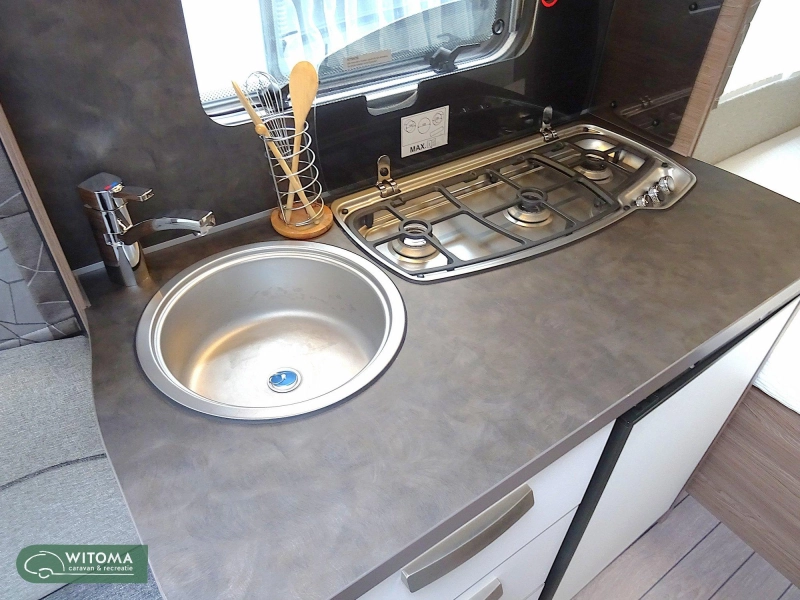 Knaus Sport 450 FU mooie uitvoering!  foto: 12