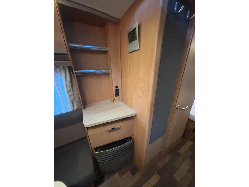 Knaus Sport 460 UE mover, voortent, luifel  foto: 9