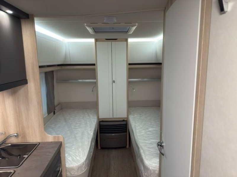Hobby De Luxe 460 LU  foto: 8