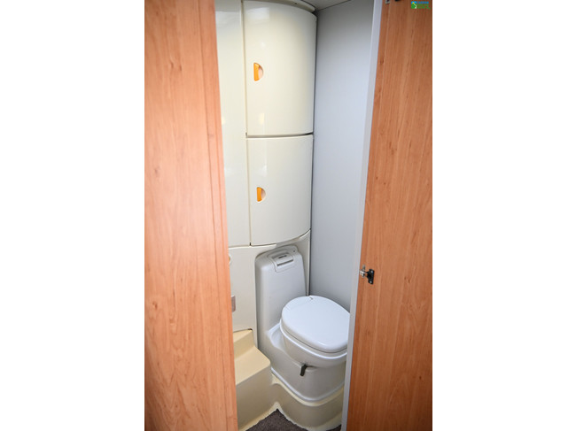Knaus Blue Line 450TF foto: 17