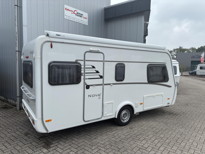Eriba Nova Light 470 Mover/Thule luifel  foto: 3