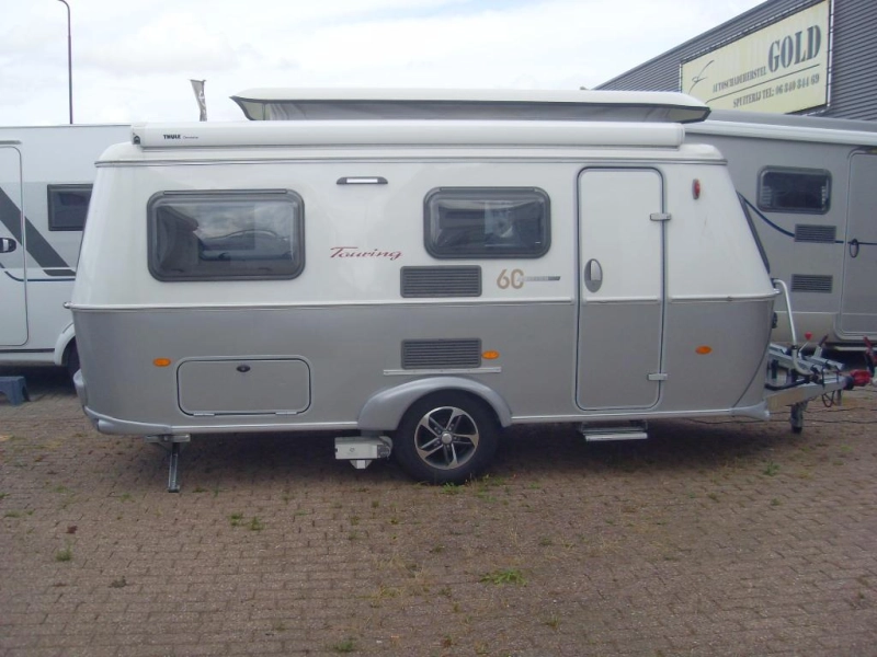 Eriba Touring - 60 Edition 542 met Mover  foto: 2